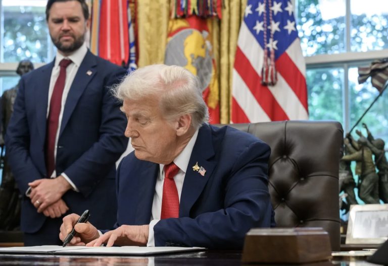 Trump approval rating remains steady: Poll